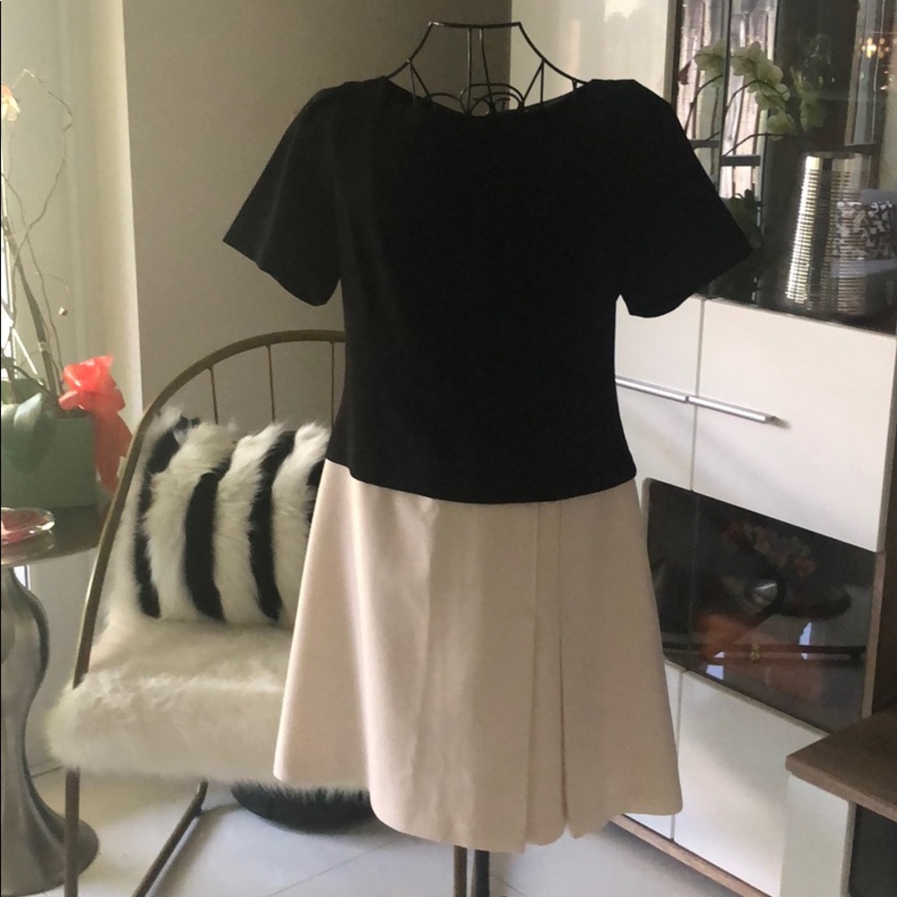 Elegant Black & Cream MOD Style Dress